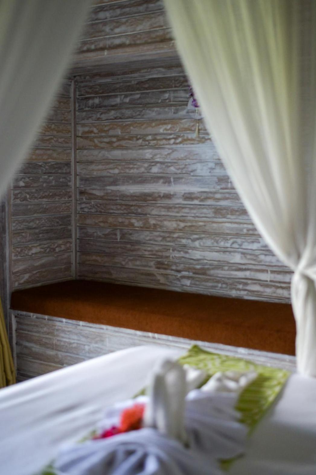 Mesari Hut Lembongan Hotell Exteriör bild